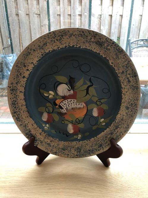 Amerikaans folk-art toleware painted tin plate by Jean Dewey, Antiek en Kunst, Antiek | Tin, Ophalen of Verzenden
