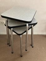 3 stapelbare vintage/retro krukjes met formica zitting, Huis en Inrichting, Ophalen, Gebruikt, Overige materialen