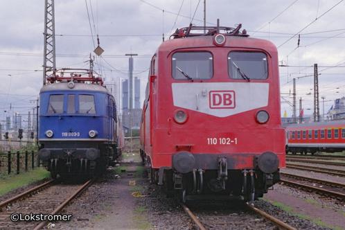 MARKLIN 3340 Duitse briljante eloc serie E10/110 DB rood top, Hobby en Vrije tijd, Modeltreinen | H0, Zo goed als nieuw, Locomotief