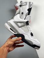 Jordan 4 | 36 - 37.5 - 43 - 44 | Military Black - Black cat, Kleding | Heren, Schoenen, Ophalen of Verzenden, Nieuw, Zwart
