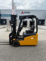 Heftruck Electr caterpillar 2008 triplo 4750, Zakelijke goederen, Machines en Bouw | Heftrucks en Intern transport, Heftruck, 1000 tot 2000 kg