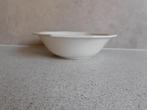 Diepe Schaal 17,5 cm. Heritage Johnson Brothers, Huis en Inrichting, Keuken | Servies, Ophalen of Verzenden, Overige stijlen, Porselein