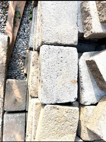 Terras klinkers gratis ophalen beschikbaar voor biedingen