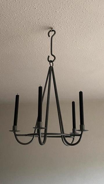Leuke 5-arms ijzeren kroonluchter beschikbaar voor biedingen