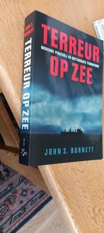 Terreur op Zee moderne piraterij en buitengaats terrorisme, Ophalen of Verzenden, Gelezen, Burnett, John S., Nederland