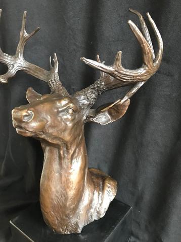 Bronzen grote hertenkop PJ Mene 54 cm zuiver klassiek brons beschikbaar voor biedingen
