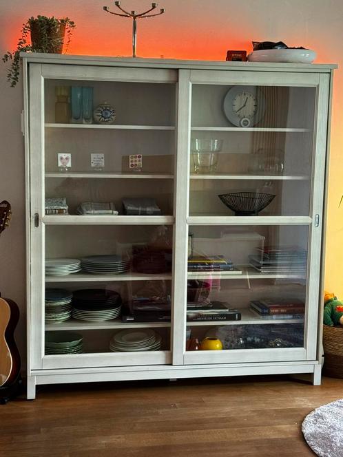 Tijdloze stijlvolle houten glazen schuifdeur kast!, Huis en Inrichting, Kasten | Vitrinekasten, Gebruikt, 150 tot 200 cm, 150 tot 200 cm