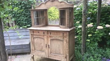 Prachtige Brocante  houten kast beschikbaar voor biedingen
