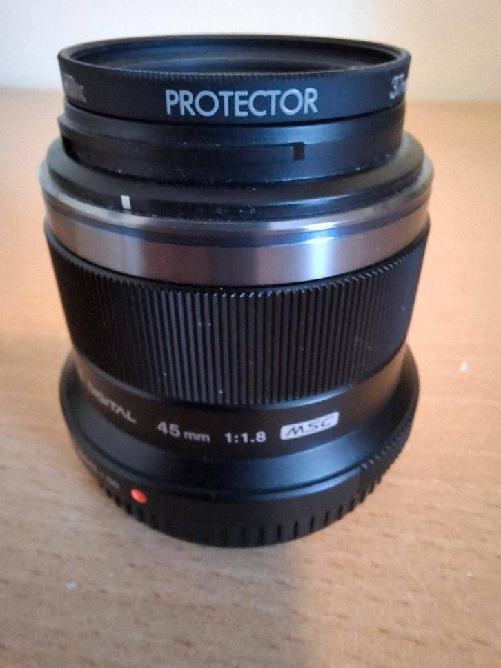 Olympus Zuiko 45mm f/1.8 MFT Lens, Audio, Tv en Foto, Fotografie | Lenzen en Objectieven, Zo goed als nieuw, Standaardlens, Ophalen of Verzenden