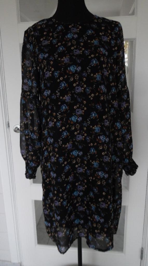 Vero Moda jurk bloemenprint maat M, Kleding | Dames, Jurken, Zo goed als nieuw, Maat 38/40 (M), Overige kleuren, Ophalen of Verzenden