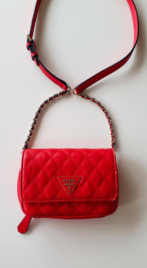 Guess rood crossbody tasje en heuptasje in een, Sieraden, Tassen en Uiterlijk, Tassen | Damestassen, Gebruikt, Schoudertasje, Rood