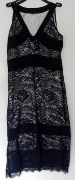 jurk,kant,maat 42/44,zwart/wit,lace,chic,kanten jurk,bodycon, Verzenden, Zwart, Maat 42/44 (L), Zo goed als nieuw