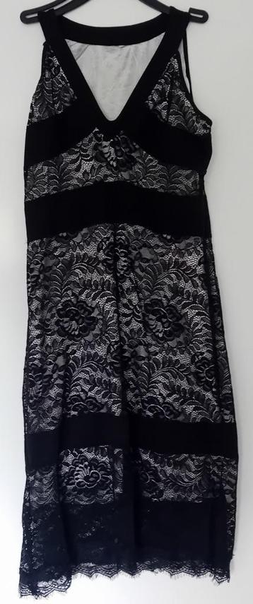 jurk,kant,maat 42/44,zwart/wit,lace,chic,kanten jurk,bodycon beschikbaar voor biedingen