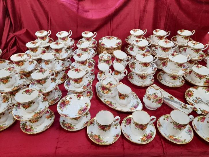 Royal albert old country rose alles los te koop, Antiek en Kunst, Antiek | Servies compleet, Ophalen of Verzenden