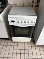 Indesit Gasfornuis met Oven - Zo Goed Als Nieuw, Ophalen, Grill, 4 kookzones, Zo goed als nieuw