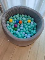 Ballenbak + 2 zakken ballen, Ophalen, Gebruikt, Overige typen