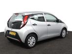 Toyota Aygo 1.0 VVT-i x-fun | Airco | Bluetooth | Centrale v, Auto's, Toyota, Voorwielaandrijving, 12 maanden, Stof, Gebruikt