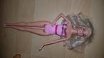 Barbiepop roze lijfje, Kinderen en Baby's, Speelgoed | Poppen, Ophalen of Verzenden, Barbie