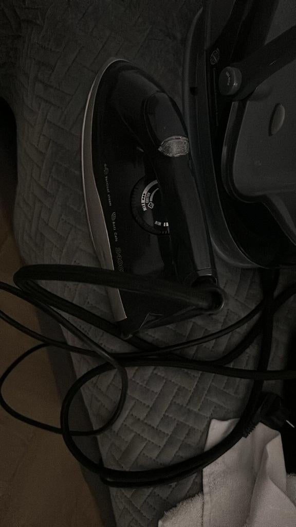 Strijkijzer - Gebruikt, Ophalen of Verzenden, Gebruikt, Strijkijzer met snoer