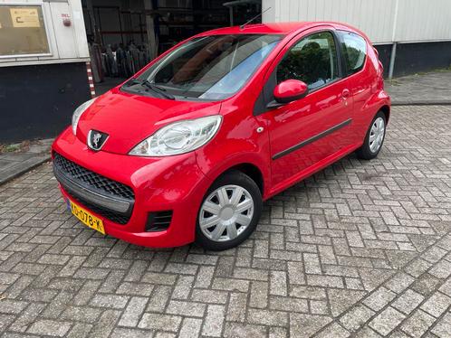 Peugeot 107 1.0 12V 68PK 3DR 2011 Rood, Auto's, Peugeot, Airconditioning, Benzine, A, Hatchback, Handgeschakeld, Geïmporteerd