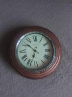 Mooie Wandklok met Romeinse cijfers, Ophalen of Verzenden, Gebruikt, Analoog, Wandklok