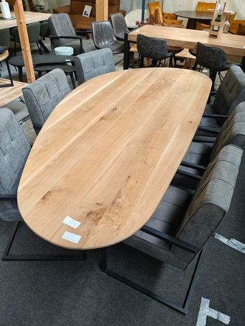 Eettafel organisch vol eikenhout (PROMO)  beschikbaar voor biedingen