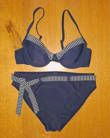 Esprit bikini  beschikbaar voor biedingen