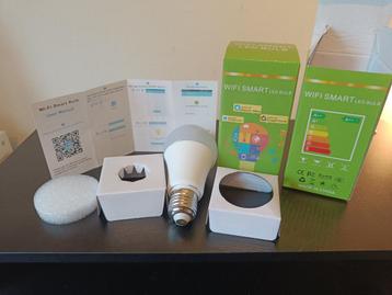 Twee Wifi smart led bulbs beschikbaar voor biedingen