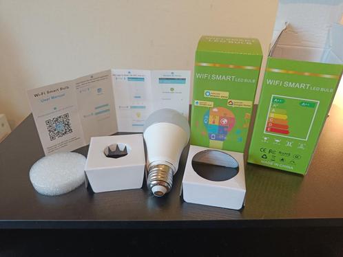 Twee Wifi smart led bulbs, Huis en Inrichting, Lampen | Losse lampen, Nieuw, Led-lamp, Minder dan 30 watt, E27 (groot), Ophalen of Verzenden