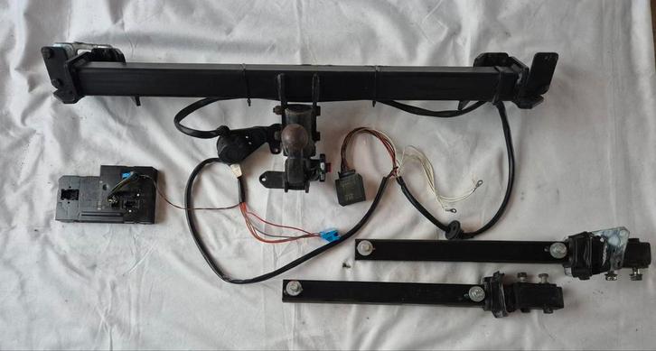 W212 MERCEDES E KLASSE SEDAN AFNEEMBARE TREKHAAK COMPLEET, Auto-onderdelen, Trekhaken, Gebruikt, Ophalen of Verzenden