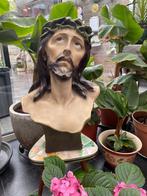 Buste van santo Cristo de Limpias, Ophalen