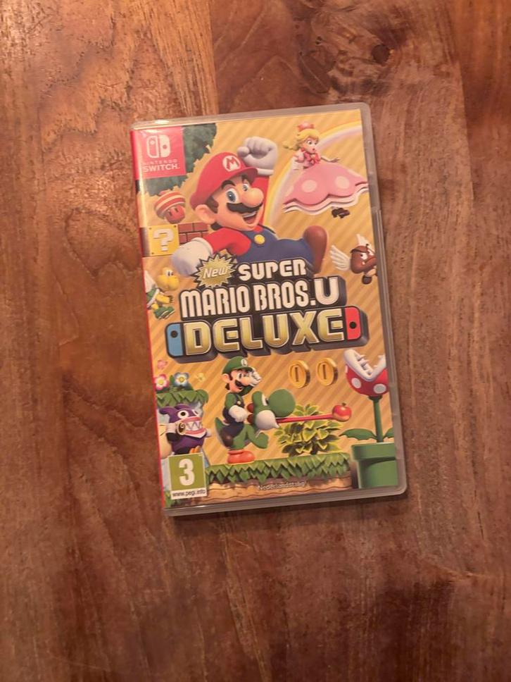 Super Mario Bros. U Deluxe - Nintendo Switch, Spelcomputers en Games, Games | Nintendo Switch, Zo goed als nieuw, Platform, 3 spelers of meer