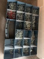 Schroeven assortiment, Doe-het-zelf en Verbouw, IJzerwaren en Bevestigingsmiddelen, Ophalen, Zo goed als nieuw, Minder dan 50 mm