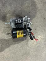 Toyota Pruis (ZVW3) Rempomp 4707047050, Ophalen of Verzenden, Zo goed als nieuw