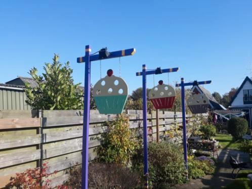 Feestpalen cupcakes 52 stuks incl verlichting, Hobby en Vrije tijd, Feestartikelen | Verhuur, Overige, Ophalen