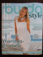 Burda juli 2010  50 modellen om te maken, Ophalen of Verzenden, Zo goed als nieuw, Vrouw, Burda