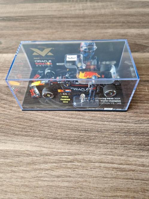 Max verstappen RB20 winnaar las vegas world champion 2024, Verzamelen, Automerken, Motoren en Formule 1, Nieuw, Formule 1, Verzenden