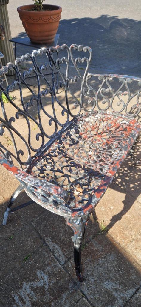 Prachtig tuinbankje , de romantiek spat er vanaf(brocante), Tuin en Terras, Tuinbanken, Gebruikt, Aluminium, Ophalen