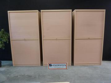 Nette roldeurkast / roze kantoorkast archiefkast 103x48x198 beschikbaar voor biedingen