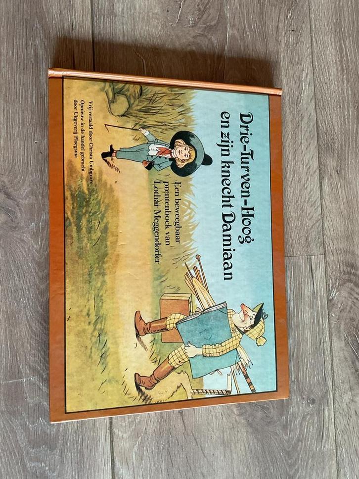 Drie turven hoog uitklapboek, Boeken, Prentenboeken en Plaatjesalbums, Zo goed als nieuw, Ophalen of Verzenden