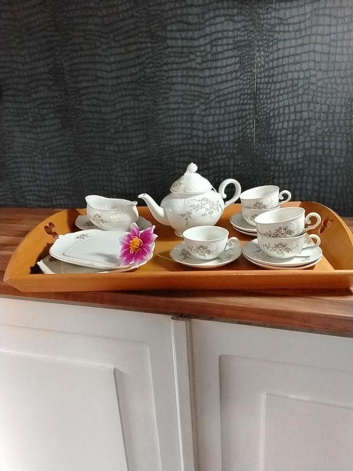 Serviesdelen Villeroy & Boch Rosette, Antiek en Kunst, Curiosa en Brocante, Ophalen