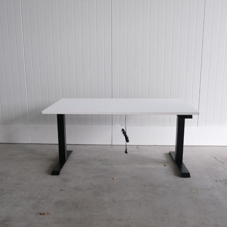 Elektrisch zit/sta bureau, showroommodel, 140x80cm, BR87, Huis en Inrichting, Bureaus, Nieuw, Stabureau, Elektrisch, In hoogte verstelbaar