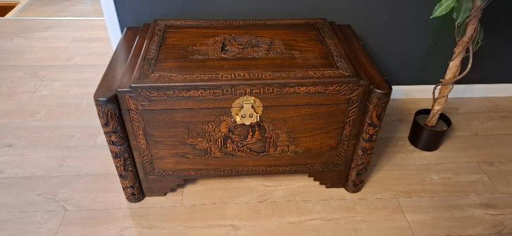 Zeer mooie handgewerkte dekenkist, Antiek en Kunst, Antiek | Meubels | Stoelen en Banken, Ophalen