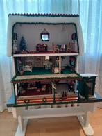 Poppenhuis met verlichting., Ophalen