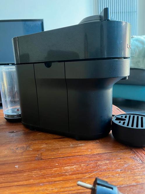 Sale: Nespresso Vertuo Coffee Machine – Excellent Condition, Witgoed en Apparatuur, Koffiezetapparaten, Zo goed als nieuw, Koffiemachine