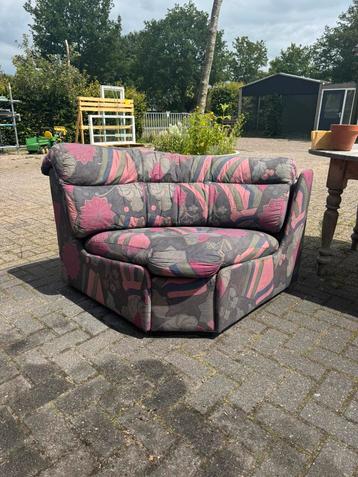 Gratis bank retro hoekelement