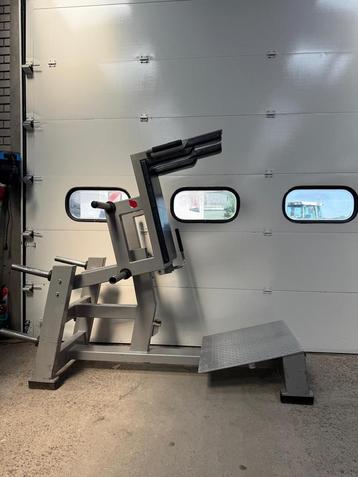 Plate loaded V Squat/ Hacksquat/ 50mm/ Squat beschikbaar voor biedingen