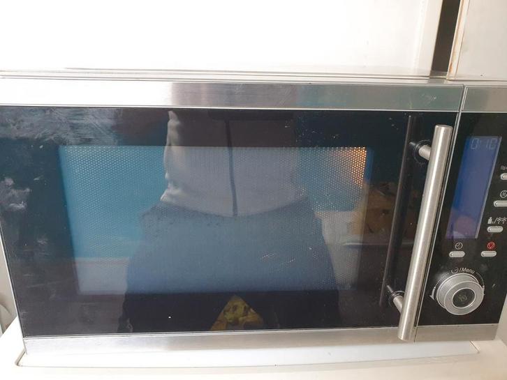 Combi Magnetron/Oven - Veelzijdig Koken!, Witgoed en Apparatuur, Magnetrons, Gebruikt, Vrijstaand, Combimagnetron, 45 tot 60 cm