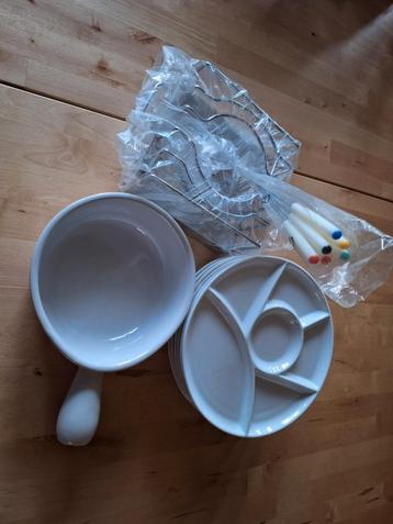 Special edition druppelvorm caquelon kaasfonduepan + 6x bord beschikbaar voor biedingen