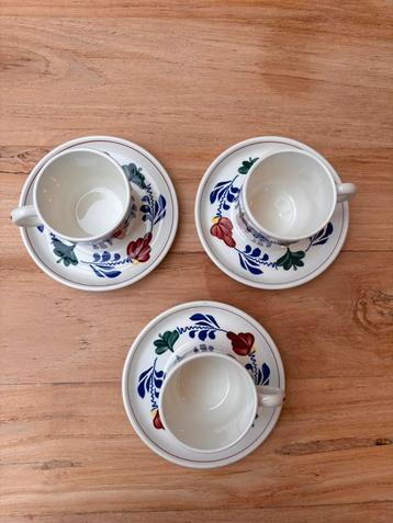 Boch Boerenbont – 3 kopjes met schoteltjes (handbeschilderd) beschikbaar voor biedingen
